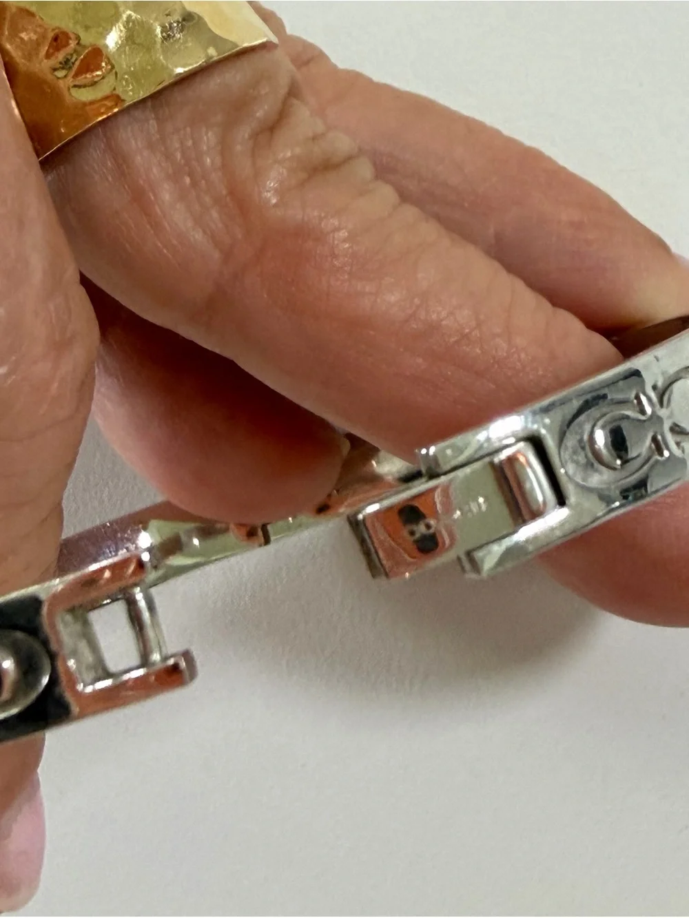 Coach Signature C Rhinestone Silver Tone Hinged Bangle Bracelet OS